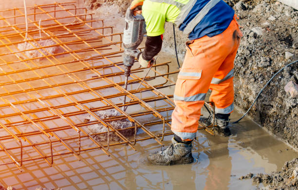 Best Custom Concrete Contractor  in Moweaqua, IL